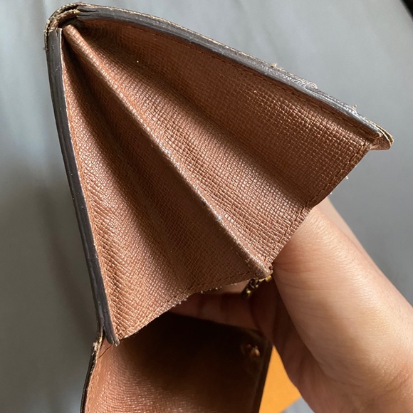 Louis Vuitton sarah wallet - Picture 8 of 11